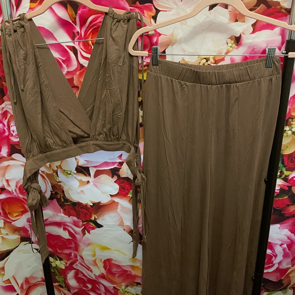 Pants Set - Picture 2 of 4